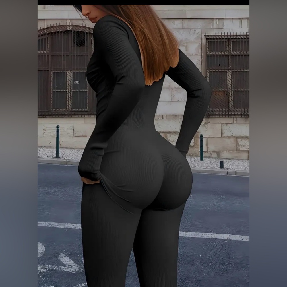 Black Zipper Front Bodysuit Size-L - Picture 4 of 7